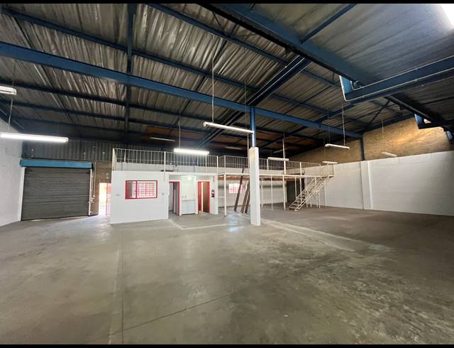315M² WAREHOUSE TO LET IN EASTLEIGH